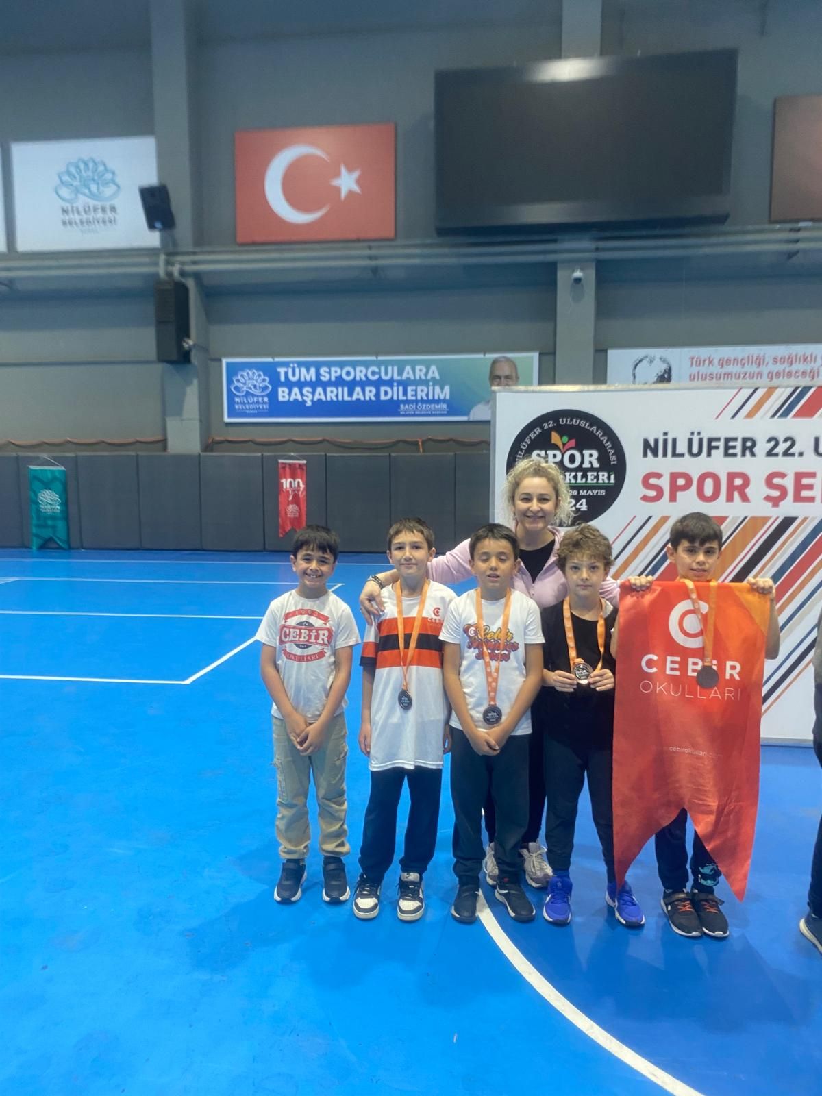 22. Nilfer Spor enlikleri Badminton Turnuvas Erkekler B Takmmz 3. Oldu!!